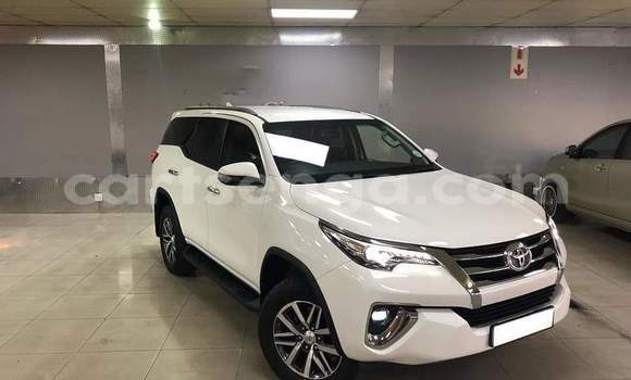Buy Used Toyota Fortuner White Car in Big Bend in Lubombo District Buy Used Toyota Fortuner White Car in Big Bend in Lubombo District