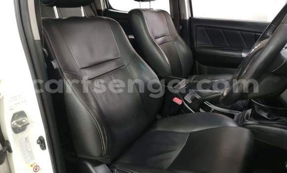 Buy Used Toyota Hilux Silver Car in Big Bend in Lubombo District Buy Used Toyota Hilux Silver Car in Big Bend in Lubombo District