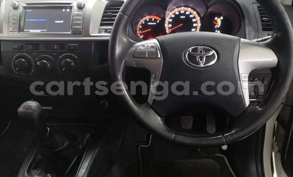 Buy Used Toyota Hilux Silver Car in Big Bend in Lubombo District Buy Used Toyota Hilux Silver Car in Big Bend in Lubombo District