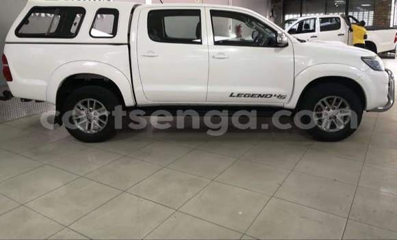 Buy Used Toyota Hilux Silver Car in Big Bend in Lubombo District Buy Used Toyota Hilux Silver Car in Big Bend in Lubombo District