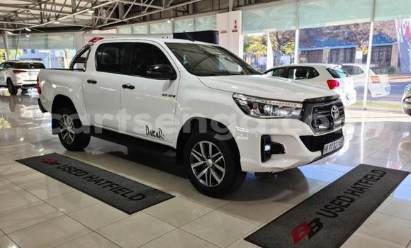 Acheter Occasion Voiture Toyota Hilux Blanc à Ezulwini, Hhohho