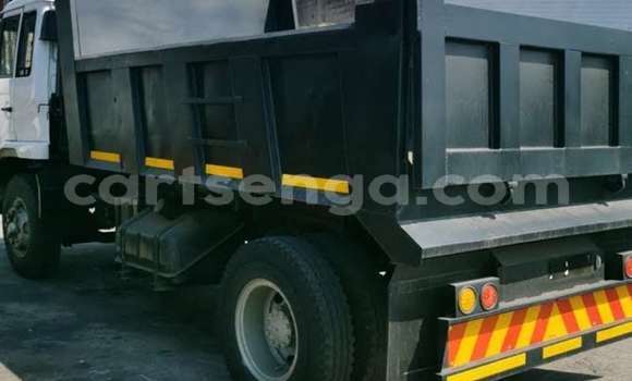 Nunua Ilio tumika Nissan UD Other Lori ndani ya Big Bend nchini Wilaya ya Lubombo Nunua Ilio tumika Nissan UD Other Lori ndani ya Big Bend nchini Wilaya ya Lubombo