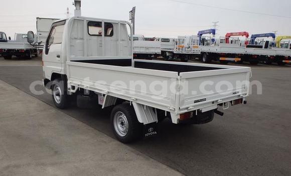 Acheter Occasion Utilitaire Toyota Dyna Blanc à Big Bend, Lubombo District Acheter Occasion Utilitaire Toyota Dyna Blanc à Big Bend, Lubombo District
