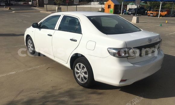 Buy Used Toyota Corolla White Car in Ezulwini in Hhohho Buy Used Toyota Corolla White Car in Ezulwini in Hhohho
