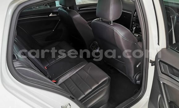 Nunua Ilio tumika Volkswagen Golf GTI White Gari ndani ya Bulembu nchini Hhohho Nunua Ilio tumika Volkswagen Golf GTI White Gari ndani ya Bulembu nchini Hhohho