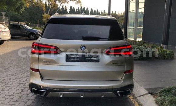Acheter Occasion Voiture BMW X5 M Gris à Hlatikulu, Shiselweni District Acheter Occasion Voiture BMW X5 M Gris à Hlatikulu, Shiselweni District