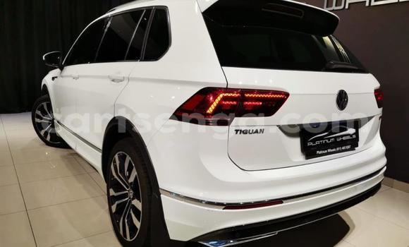 Nunua Ilio tumika Volkswagen Tiguan White Gari ndani ya Ezulwini nchini Hhohho