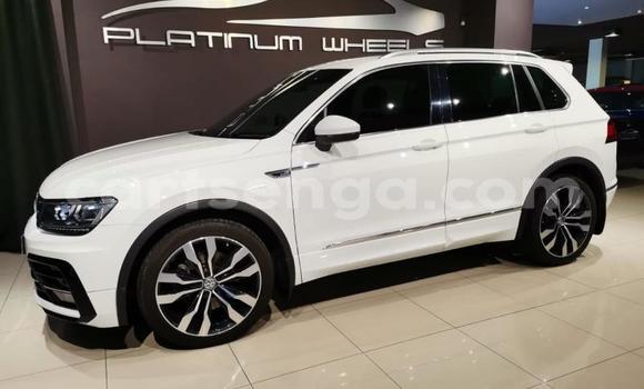 Buy Used Volkswagen Tiguan White Car in Ezulwini in Hhohho Buy Used Volkswagen Tiguan White Car in Ezulwini in Hhohho