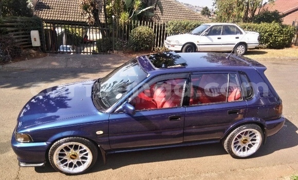 Nunua Ilio tumika Toyota Tacoma Blue Gari ndani ya Ezulwini nchini Hhohho Nunua Ilio tumika Toyota Tacoma Blue Gari ndani ya Ezulwini nchini Hhohho