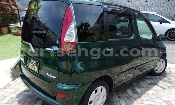 Acheter Occasion Voiture Toyota FunCargo Vert à Ezulwini, Hhohho Acheter Occasion Voiture Toyota FunCargo Vert à Ezulwini, Hhohho
