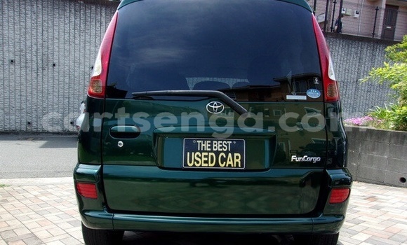 Acheter Occasion Voiture Toyota FunCargo Vert à Ezulwini, Hhohho Acheter Occasion Voiture Toyota FunCargo Vert à Ezulwini, Hhohho
