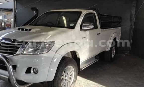 Acheter Occasion Voiture Toyota Hilux Blanc à Ngwenya, Hhohho Acheter Occasion Voiture Toyota Hilux Blanc à Ngwenya, Hhohho