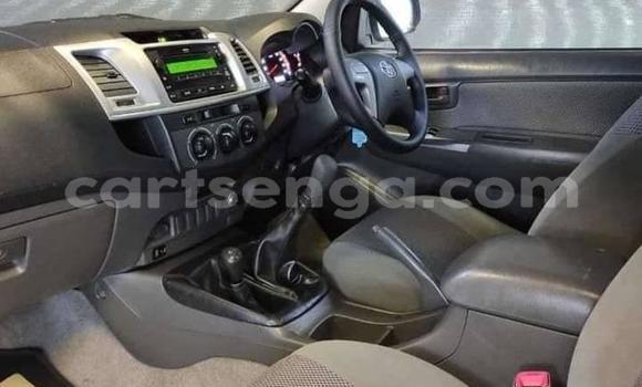 Acheter Occasion Voiture Toyota Hilux Blanc à Ngwenya, Hhohho Acheter Occasion Voiture Toyota Hilux Blanc à Ngwenya, Hhohho
