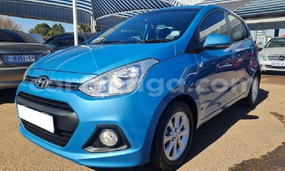 Buy Used Hyundai i10 Blue Car in Hlatikulu in Shiselweni District Buy Used Hyundai i10 Blue Car in Hlatikulu in Shiselweni District