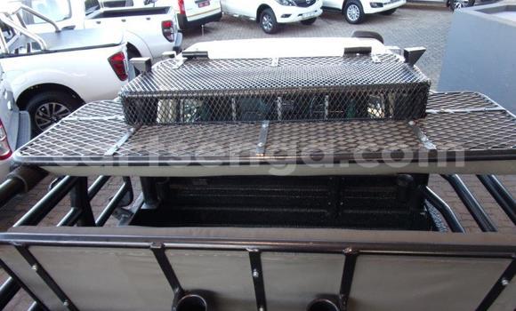 Buy Used Toyota Land Cruiser Beige Car in Ezulwini in Hhohho Buy Used Toyota Land Cruiser Beige Car in Ezulwini in Hhohho