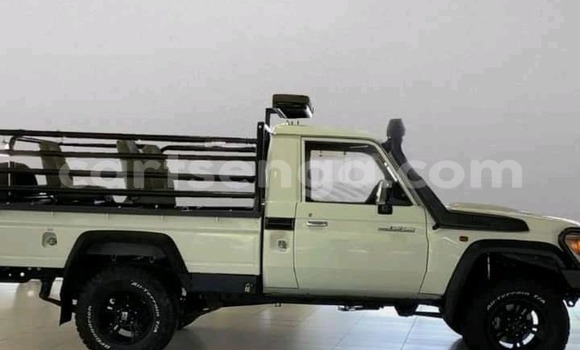 Acheter Occasion Voiture Toyota Land Cruiser Blanc à Mbabane, Manzini Acheter Occasion Voiture Toyota Land Cruiser Blanc à Mbabane, Manzini