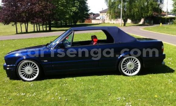 Buy Used BMW 3er Blue Car in Hlatikulu in Shiselweni District Buy Used BMW 3er Blue Car in Hlatikulu in Shiselweni District