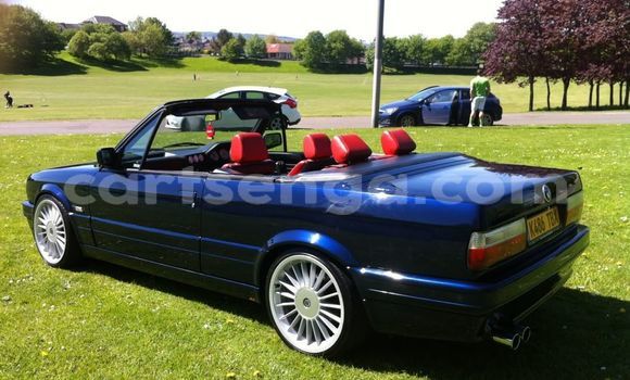 Acheter Occasion Voiture BMW 3er Bleu à Hlatikulu, Shiselweni District Acheter Occasion Voiture BMW 3er Bleu à Hlatikulu, Shiselweni District