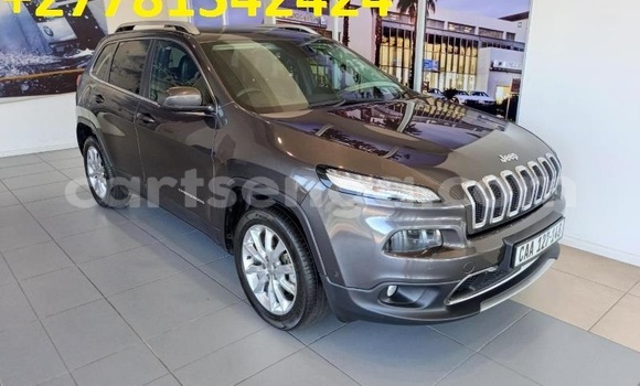 Buy Used Jeep Cherokee Silver Car in Mbabane in Manzini Buy Used Jeep Cherokee Silver Car in Mbabane in Manzini