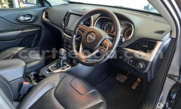 Acheter Occasion Voiture Jeep Cherokee Gris à Mbabane, Manzini Acheter Occasion Voiture Jeep Cherokee Gris à Mbabane, Manzini