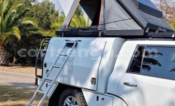Acheter Occasion Voiture Toyota Land Cruiser Blanc à Mbabane, Manzini Acheter Occasion Voiture Toyota Land Cruiser Blanc à Mbabane, Manzini