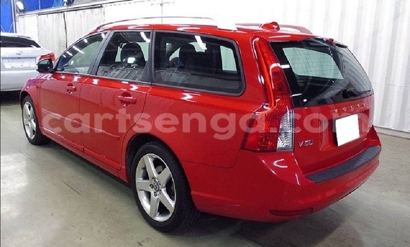 Acheter Occasion Voiture Volvo V50 Rouge à Big Bend, Lubombo District Acheter Occasion Voiture Volvo V50 Rouge à Big Bend, Lubombo District