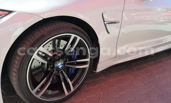 Nunua Ilio tumika BMW M4 White Gari ndani ya Big Bend nchini Wilaya ya Lubombo Nunua Ilio tumika BMW M4 White Gari ndani ya Big Bend nchini Wilaya ya Lubombo