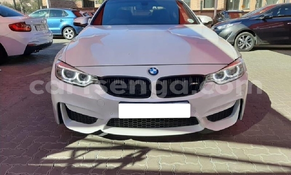 Nunua Ilio tumika BMW M4 White Gari ndani ya Big Bend nchini Wilaya ya Lubombo Nunua Ilio tumika BMW M4 White Gari ndani ya Big Bend nchini Wilaya ya Lubombo