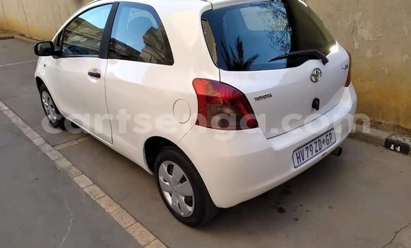 Acheter Occasion Voiture Toyota Yaris Blanc à Ezulwini, Hhohho Acheter Occasion Voiture Toyota Yaris Blanc à Ezulwini, Hhohho