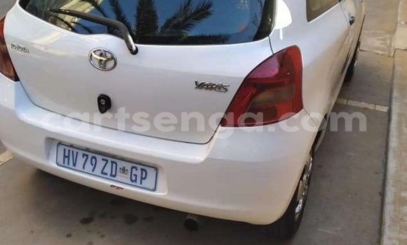 Acheter Occasion Voiture Toyota Yaris Blanc à Ezulwini, Hhohho Acheter Occasion Voiture Toyota Yaris Blanc à Ezulwini, Hhohho
