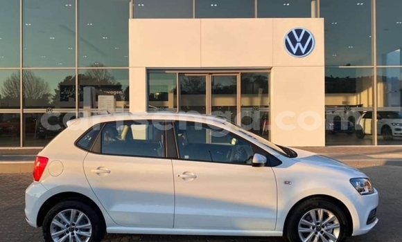 Acheter Occasion Voiture Volkswagen Polo Blanc à Ezulwini, Hhohho Acheter Occasion Voiture Volkswagen Polo Blanc à Ezulwini, Hhohho