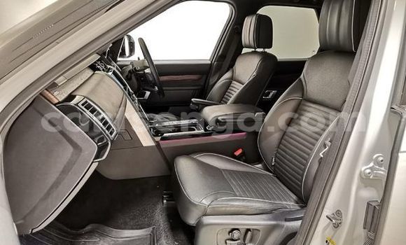 Buy Used Land Rover Discovery White Car in Mbabane in Manzini Buy Used Land Rover Discovery White Car in Mbabane in Manzini