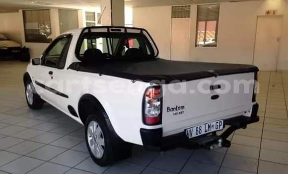 Acheter Occasion Voiture Ford Escort Blanc à Ezulwini, Hhohho Acheter Occasion Voiture Ford Escort Blanc à Ezulwini, Hhohho