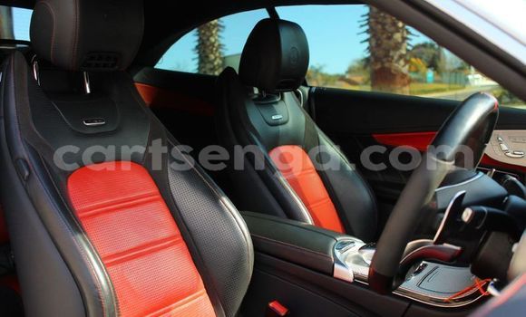 Acheter Occasion Voiture Mercedes‒Benz C–Class Gris à Mbabane, Manzini Acheter Occasion Voiture Mercedes‒Benz C–Class Gris à Mbabane, Manzini