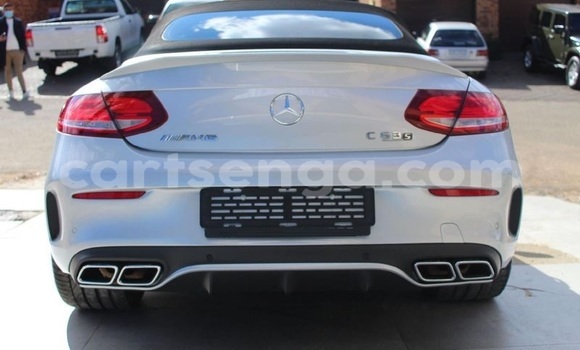 Acheter Occasion Voiture Mercedes‒Benz C–Class Gris à Mbabane, Manzini Acheter Occasion Voiture Mercedes‒Benz C–Class Gris à Mbabane, Manzini
