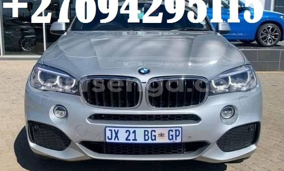 Nunua Ilio tumika BMW X5 Silver Gari ndani ya Mbabane nchini Manzini