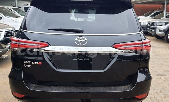 Acheter Occasion Voiture Toyota Fortuner Noir à Mbabane, Manzini Acheter Occasion Voiture Toyota Fortuner Noir à Mbabane, Manzini