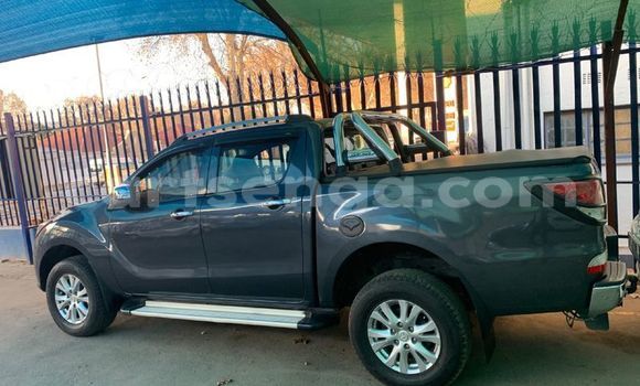 Acheter Occasion Voiture Mazda BT-50 Beige à Ezulwini, Hhohho Acheter Occasion Voiture Mazda BT-50 Beige à Ezulwini, Hhohho