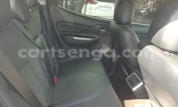 Nunua Ilio tumika Mitsubishi Triton Silver Gari ndani ya Hlatikulu nchini Wilaya ya Shiselweni Nunua Ilio tumika Mitsubishi Triton Silver Gari ndani ya Hlatikulu nchini Wilaya ya Shiselweni