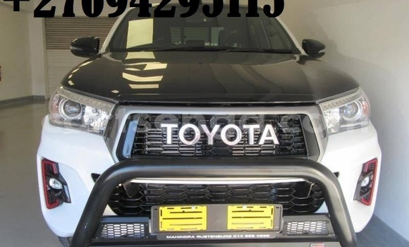 Buy Used Toyota Hilux White Car in Mbabane in Manzini Buy Used Toyota Hilux White Car in Mbabane in Manzini
