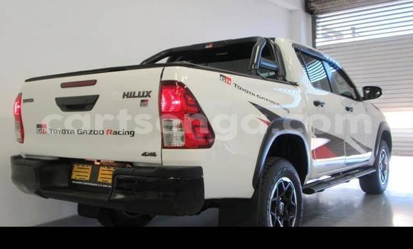 Buy Used Toyota Hilux White Car in Mbabane in Manzini Buy Used Toyota Hilux White Car in Mbabane in Manzini