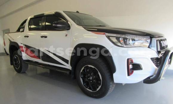 Buy Used Toyota Hilux White Car in Mbabane in Manzini Buy Used Toyota Hilux White Car in Mbabane in Manzini
