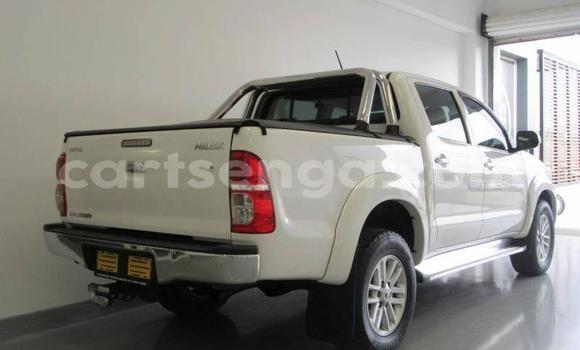 Buy Used Toyota Hilux White Car in Mbabane in Manzini Buy Used Toyota Hilux White Car in Mbabane in Manzini