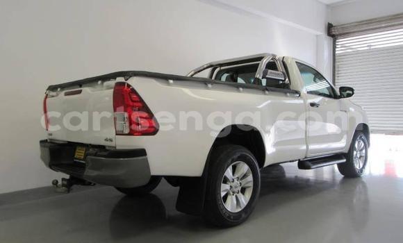 Buy Used Toyota Hilux White Car in Mbabane in Manzini Buy Used Toyota Hilux White Car in Mbabane in Manzini