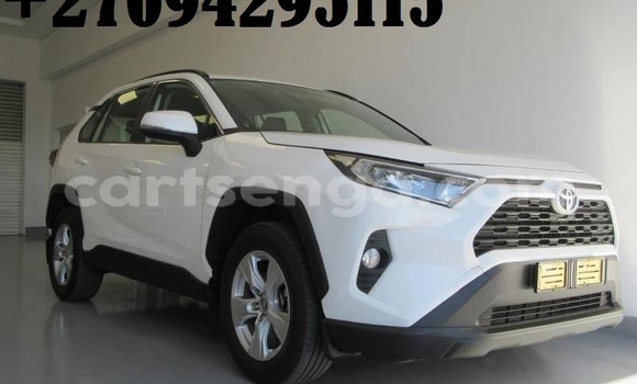 Acheter Occasion Voiture Toyota RAV4 Blanc à Mbabane, Manzini