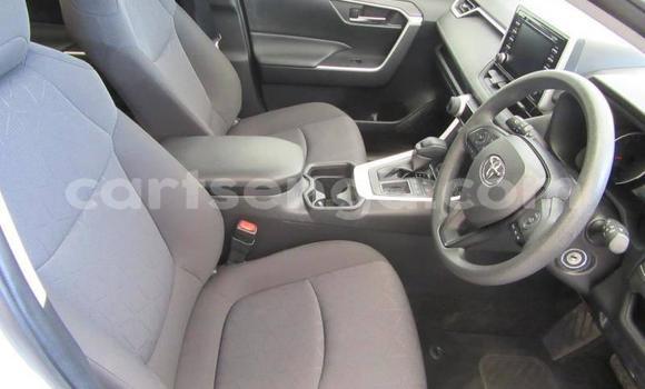 Buy Used Toyota RAV4 White Car in Mbabane in Manzini Buy Used Toyota RAV4 White Car in Mbabane in Manzini