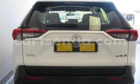 Buy Used Toyota RAV4 White Car in Mbabane in Manzini Buy Used Toyota RAV4 White Car in Mbabane in Manzini