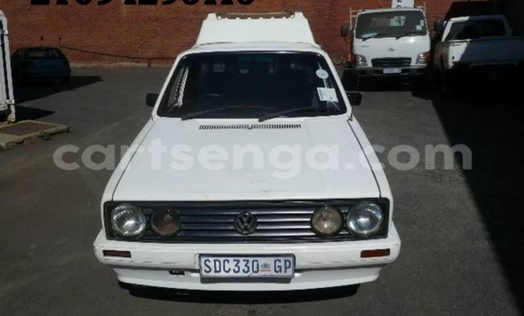 Nunua Ilio tumika Volkswagen Caddy White Gari ndani ya Mbabane nchini Manzini
