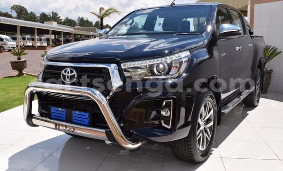 Buy Used Toyota Hilux Black Car in Ezulwini in Hhohho