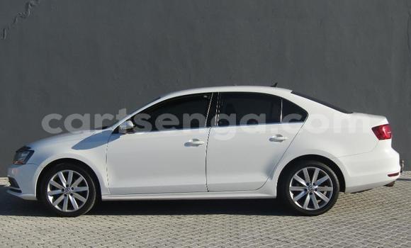 Nunua Ilio tumika Volkswagen Jetta White Gari ndani ya Big Bend nchini Wilaya ya Lubombo Nunua Ilio tumika Volkswagen Jetta White Gari ndani ya Big Bend nchini Wilaya ya Lubombo